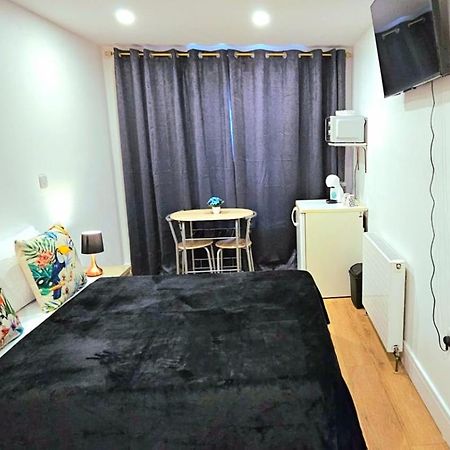 Penelope Ensuite Double Room London Exterior foto